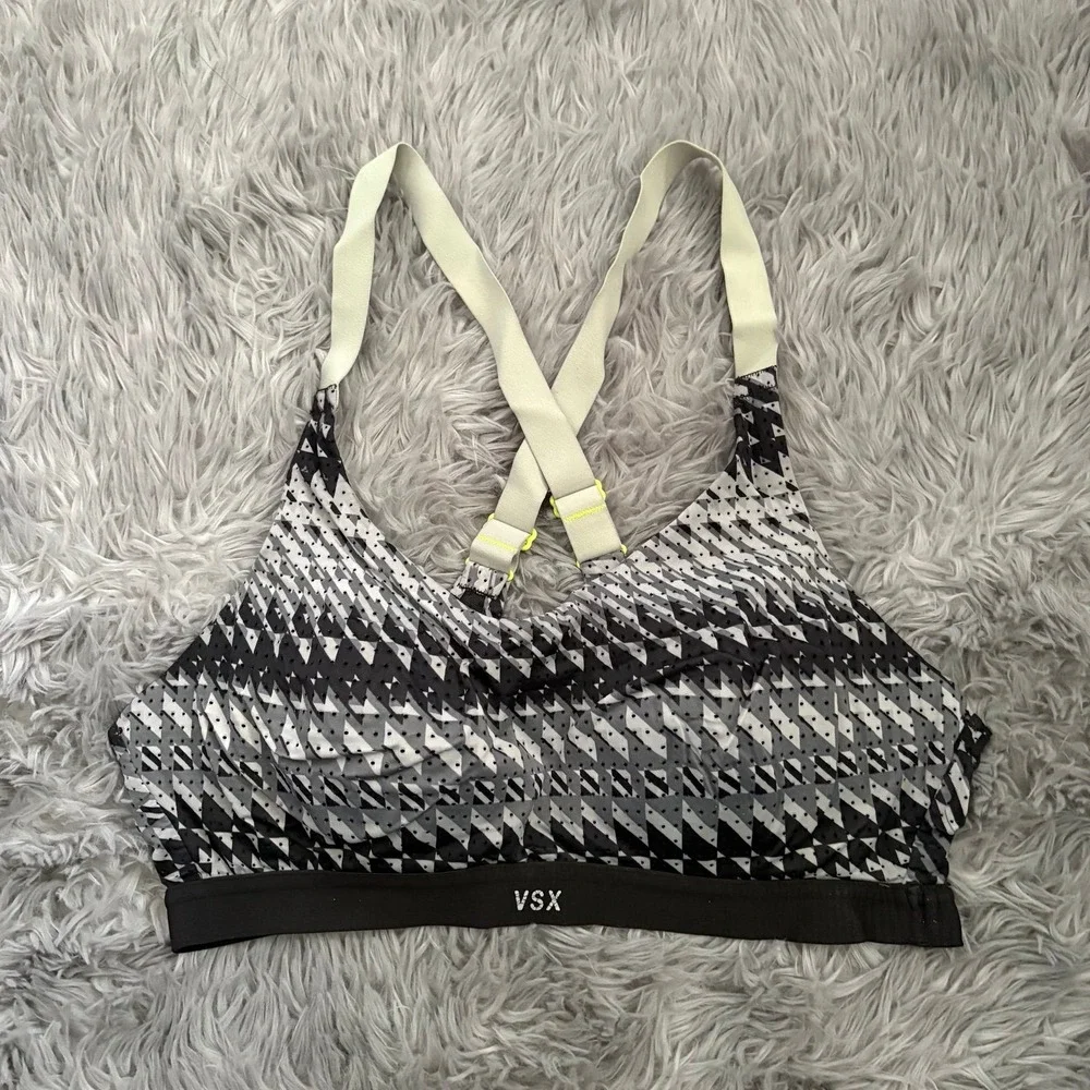 Victoria Secret Sport Padded Sports Bra Black White Design‎ Size 34B Athletic